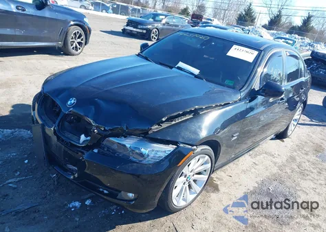 2011 BMW 328I xDrive z USA, uszkodzony, nr VIN WBAPK5G5XBNN25609